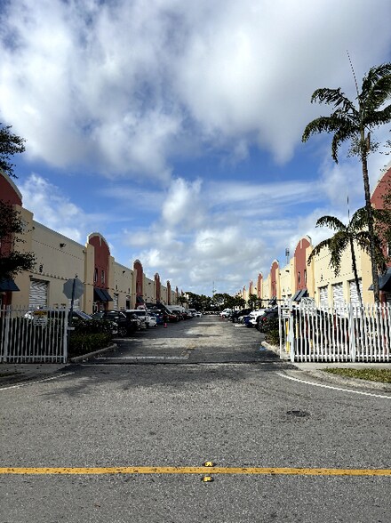 More Photos Of 6020 NW 99th Ave, Doral Industrial For Sale