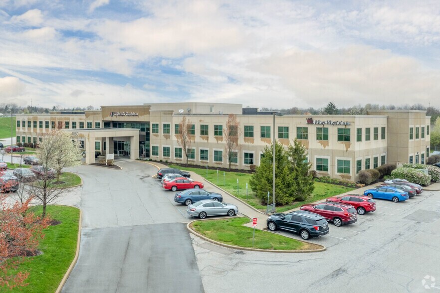 More Photos Of 4880 Century Plaza Rd, Indianapolis Medical For Lease