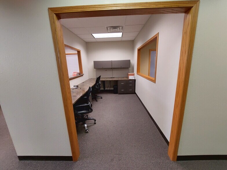 More Photos Of 435 Village Walk Ln, Johnson Creek Office For Lease