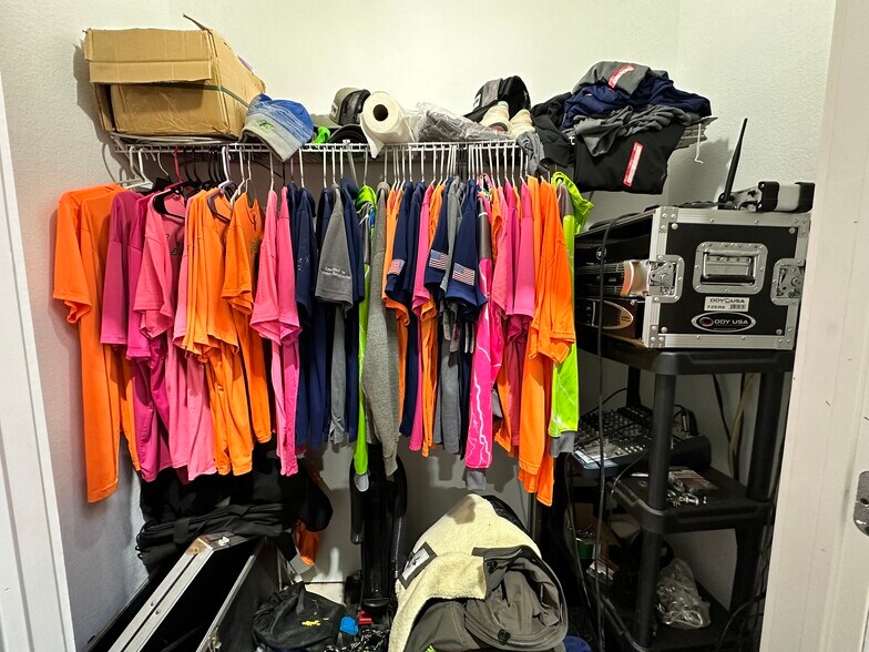 More Photos Of 1013 E New Boston Rd, Nash Warehouse For Sale