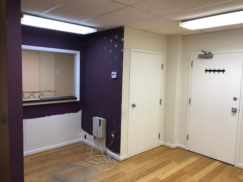 More Photos Of 611 S Carlin Springs Rd, Arlington Medical For Lease