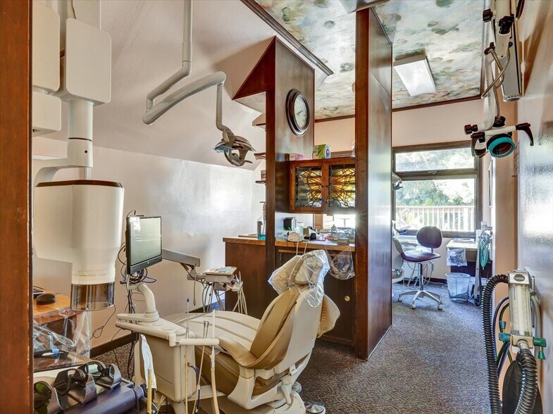 More Photos Of 2250 Union St, San Francisco Storefront Retail Office For Sale