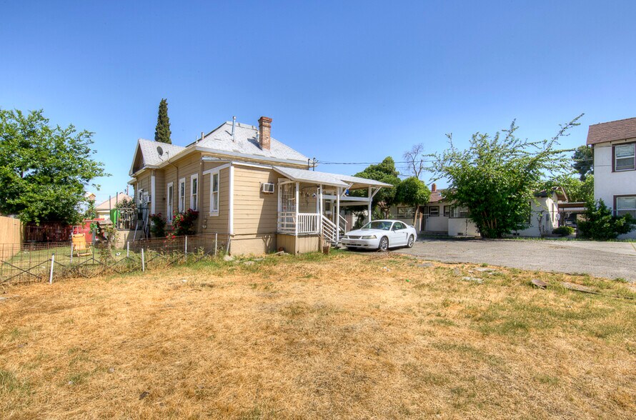 More Photos Of 329 N Glenn Ave, Fresno Apartments For Sale