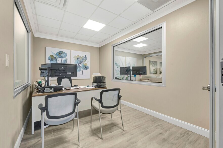 More Photos Of 8602 Spencer Hwy, La Porte Medical For Lease