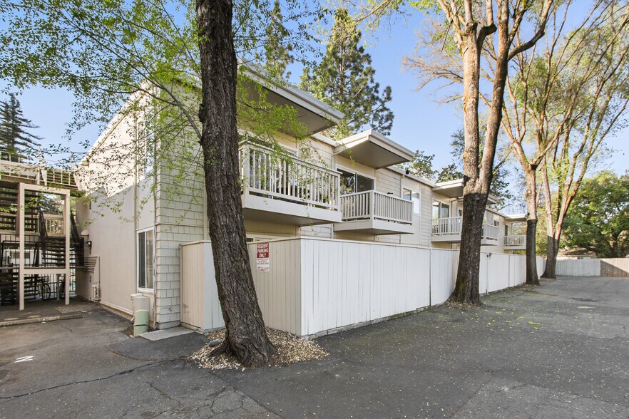 More Photos Of 745 F St, Davis Apartments For Sale