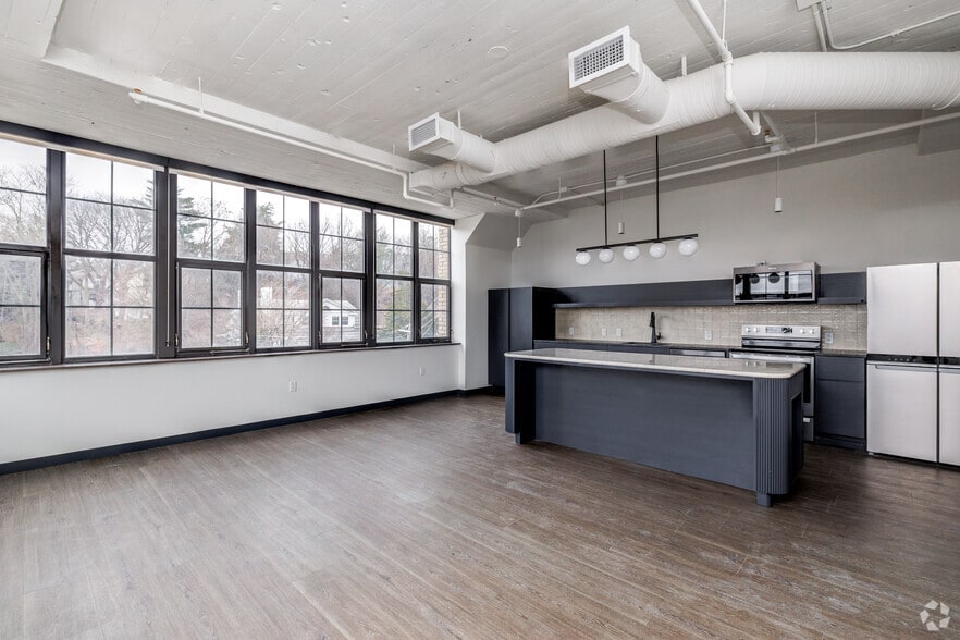 More Photos Of 401 E State St, Ithaca Apartments For Lease