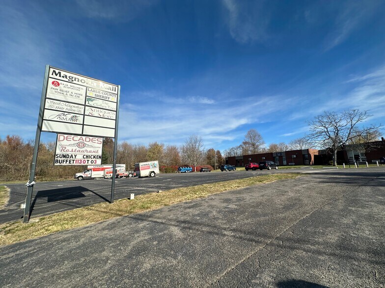 More Photos Of 9050 New Jackson Hwy, Magnolia Storefront Retail Office For Lease