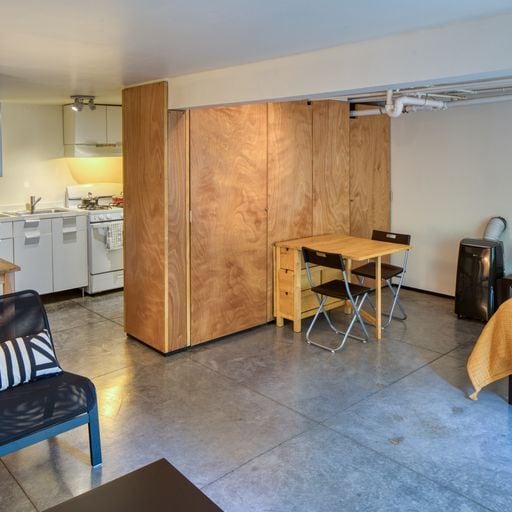 More Photos Of 221 E 56th St, Savannah Apartments For Sale