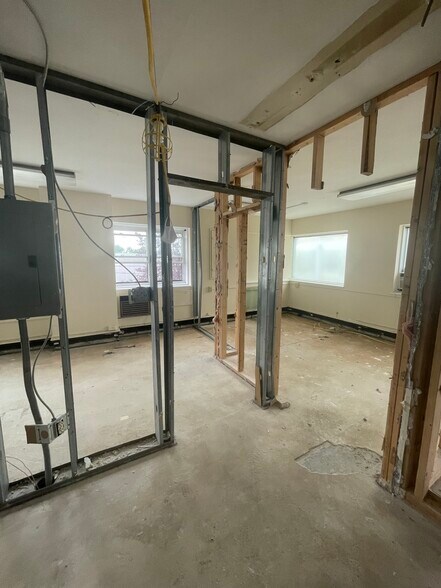 More Photos Of 2030 Erie Blvd E, Syracuse Office For Lease