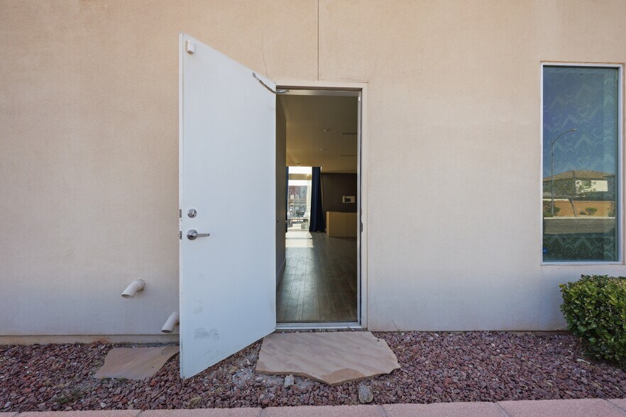 More Photos Of 7336 W Post Rd, Las Vegas Loft Creative Space For Lease
