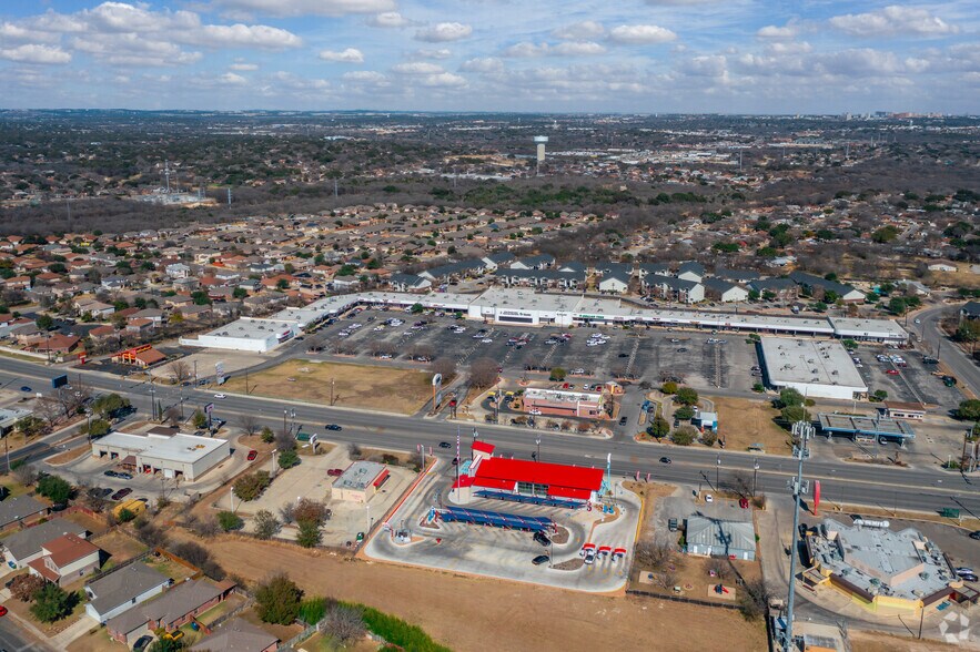 More Photos Of 8333-8373 Culebra Rd, San Antonio Storefront For Sale