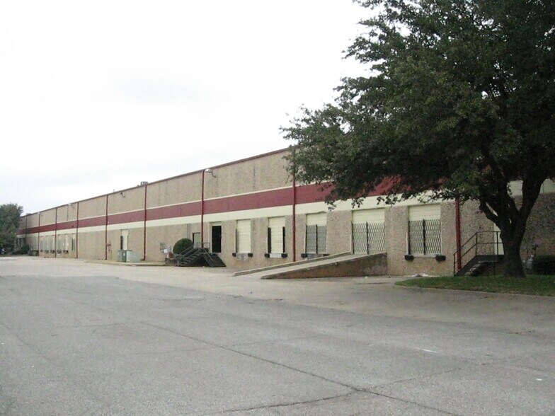 Primary Photo Of 306 N Meridian Ave, Oklahoma City Distribution For Lease