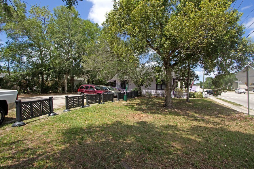 More Photos Of 490 N Spring Garden Ave, Deland Freestanding For Sale