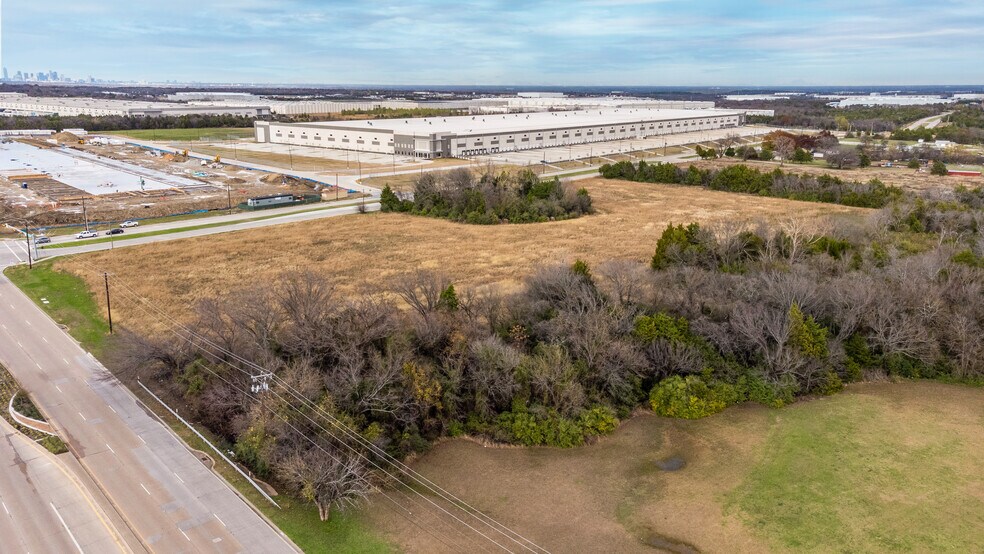More Photos Of 3164 Telephone Rd, Dallas Land For Lease