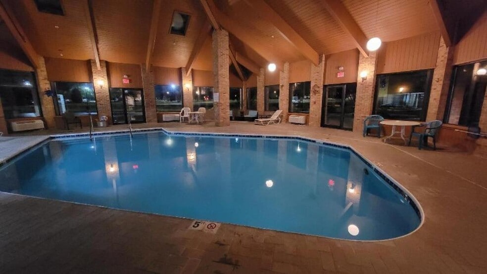 More Photos Of 2820 Hotel Ave, Huntington Hospitality For Sale