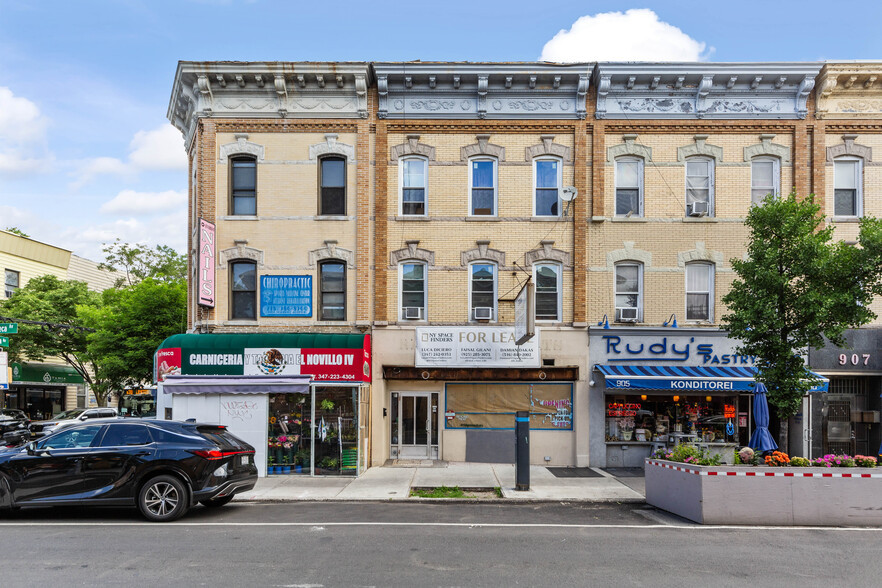 Primary Photo Of 903 Seneca Ave, Ridgewood General Retail For Lease