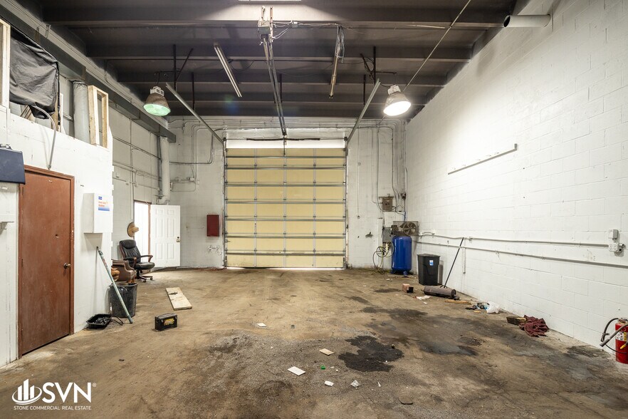 More Photos Of 3899 Winchester Rd, Lexington Light Manufacturing For Lease