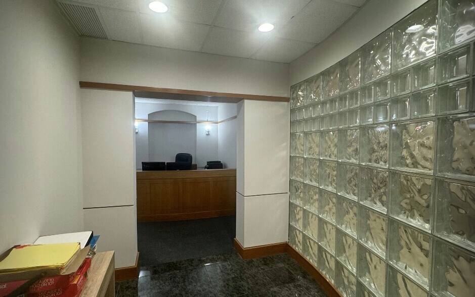 More Photos Of 111 John St, New York Office For Lease
