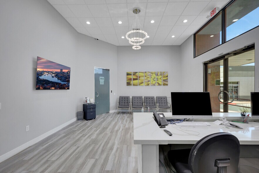 More Photos Of 375 N Stephanie St, Henderson Medical For Sale