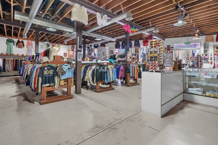 More Photos Of 5018 Lankershim Blvd, North Hollywood General Retail For Sale