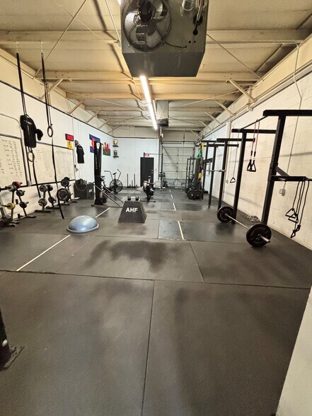 More Photos Of 1441 W 46th Ave, Denver Warehouse For Lease