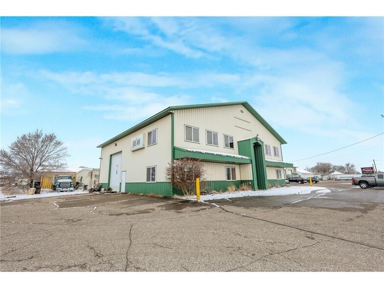 More Photos Of 1121 S Lincoln Ave, Sauk Rapids Warehouse For Sale