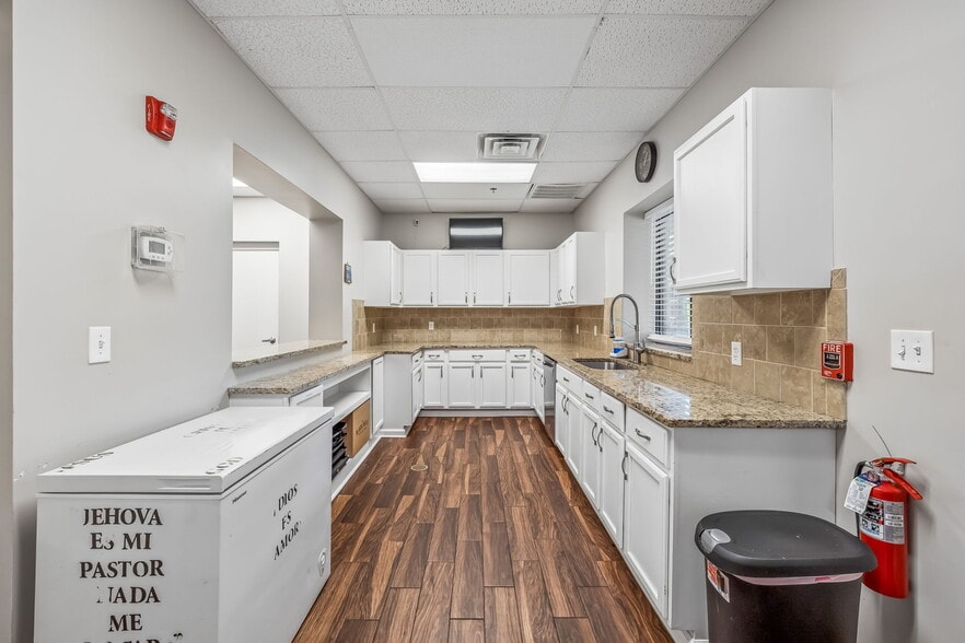 More Photos Of 4500 Nolensville Pike, Nashville Religious Facility For Sale