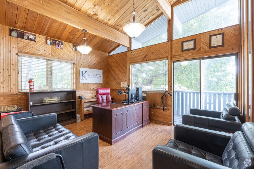 More Photos Of 6190 NW 11th St, Sunrise Office For Sale