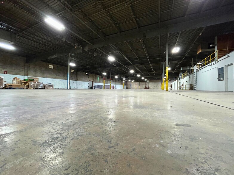More Photos Of 5401 NW 4th St, Oklahoma City Warehouse For Lease