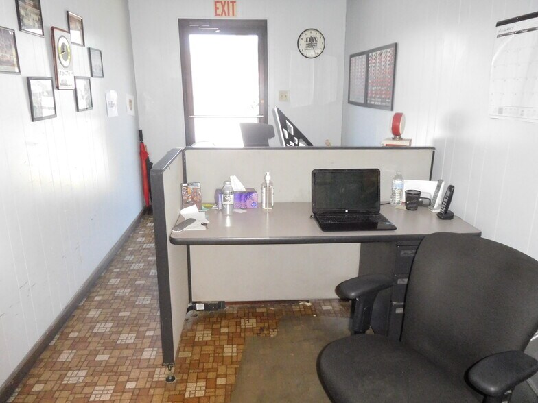 More Photos Of 1210 Champion Ferry Rd, Gaffney Flex For Sale