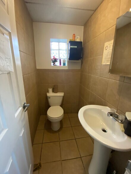 More Photos Of 2722 Easton Ave, Bethlehem Restaurant For Sale