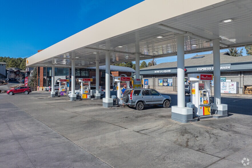 More Photos Of 2325 S Woodlands Village Blvd, Flagstaff Service Station For Sale