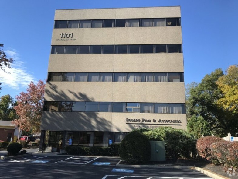 More Photos Of 1101 Worcester Rd, Framingham Office For Sale