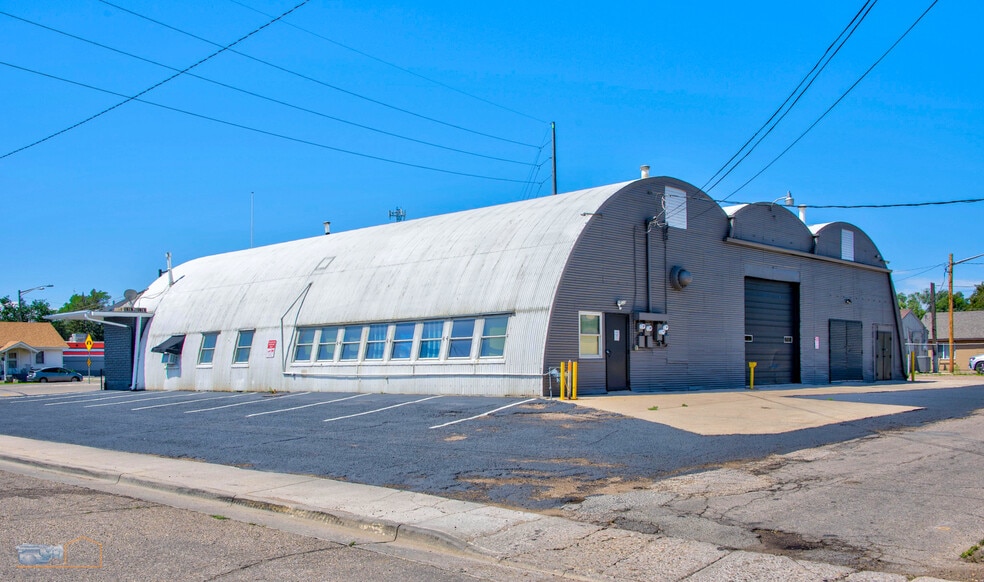 More Photos Of 2207-2209 9th St, Greeley Flex For Sale