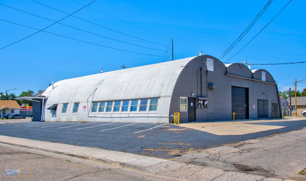 More Photos Of 2207-2209 9th St, Greeley Flex For Sale