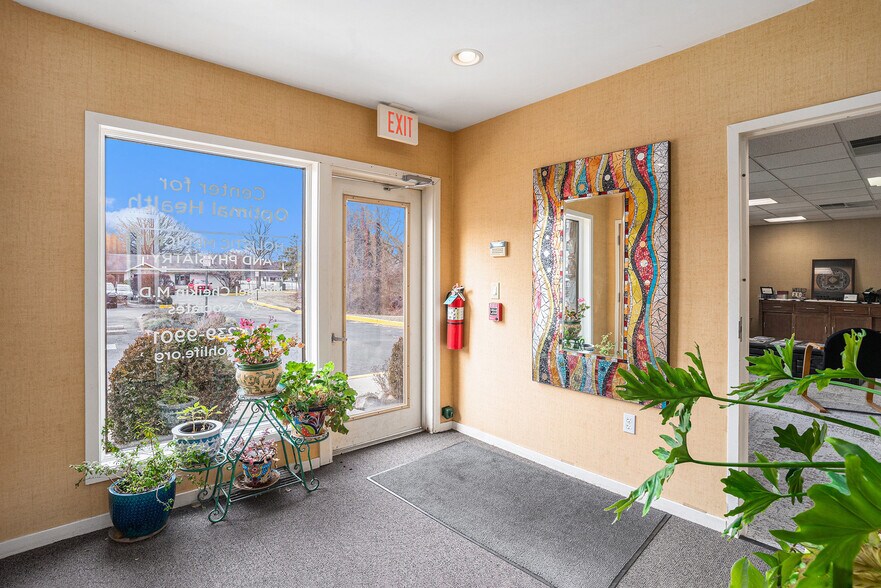 More Photos Of 832 Germantown Pike, Plymouth Meeting Medical For Sale