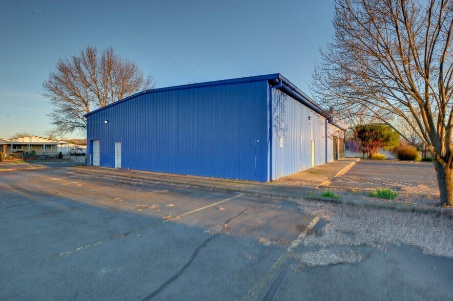 More Photos Of 2465 Avenue A, White City Freestanding For Sale