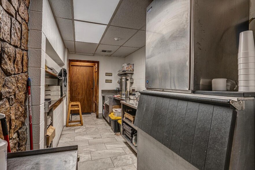 More Photos Of 4601 SE 29th St, Oklahoma City Restaurant For Sale