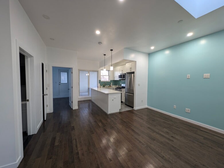 More Photos Of 3043 Fulton St, Brooklyn Storefront Retail Residential For Sale