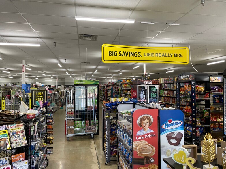 More Photos Of 1207 S Meridian St, Greenfield Storefront For Sale