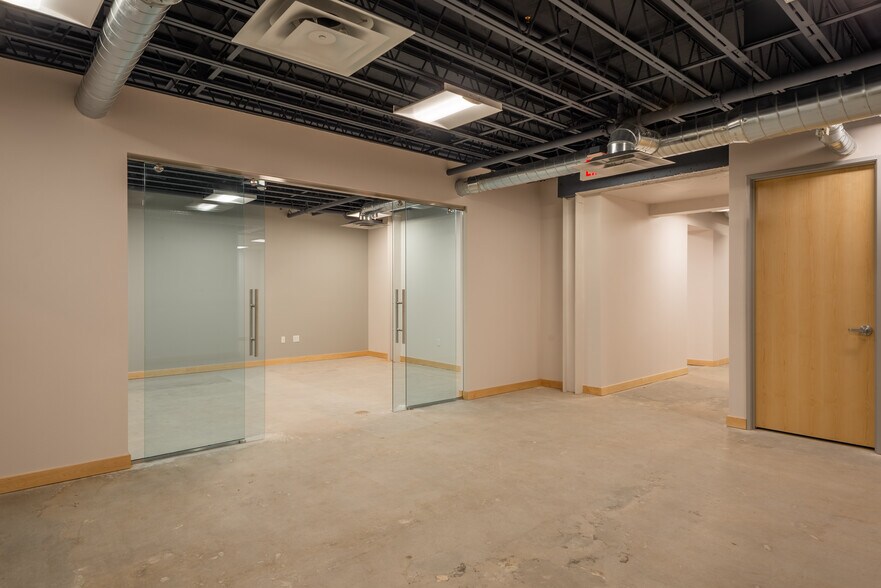 More Photos Of 730 Las Vegas Blvd, Las Vegas Office For Lease