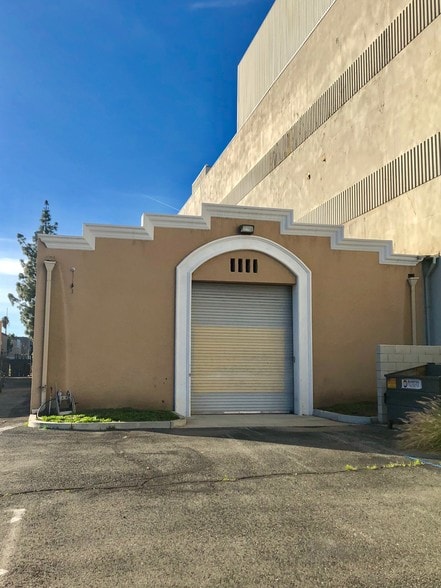 More Photos Of 157-159 N E St, San Bernardino Storefront Retail Office For Sale