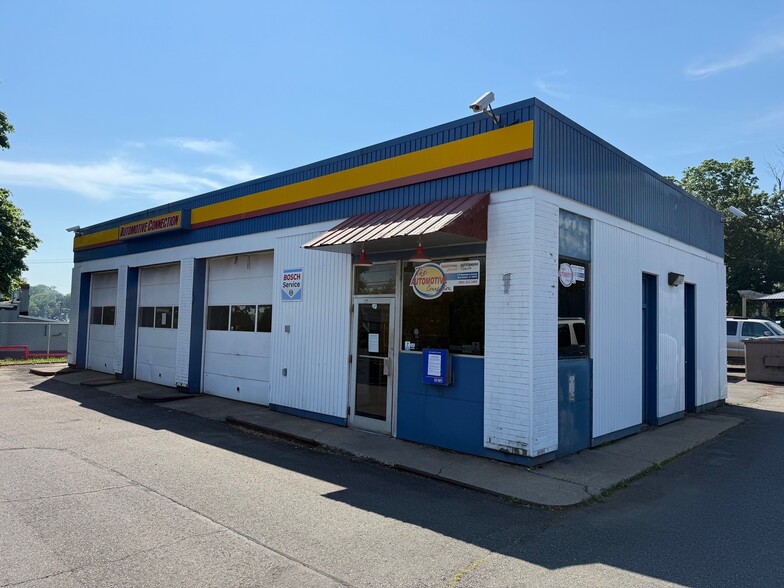 Primary Photo Of 175 Newington Ave, New Britain Auto Repair For Sale
