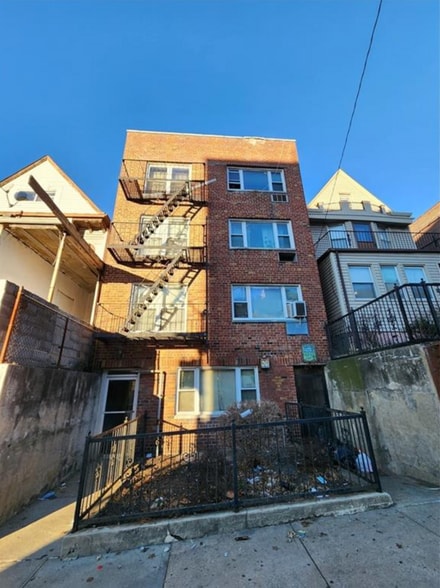 Primary Photo Of 635 E 233rd St, Bronx Apartments For Sale