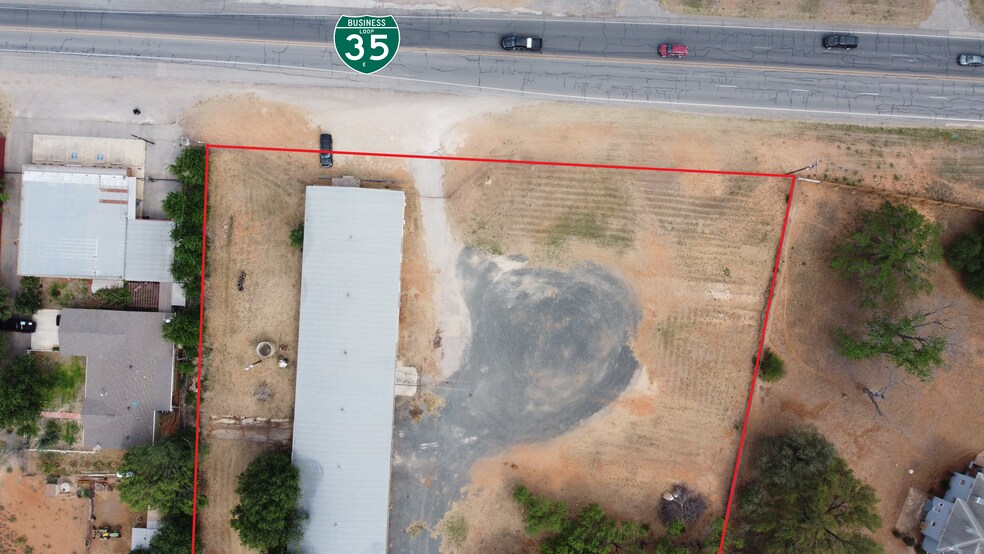 More Photos Of 1737 Hwy 81, Pearsall Warehouse For Sale