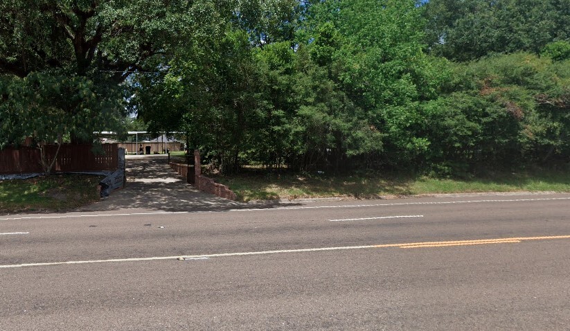 Primary Photo Of 1636 US Highway 96 S, Silsbee Specialty For Sale