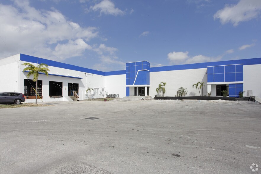 More Photos Of 800 NW 65th St, Fort Lauderdale Warehouse For Lease