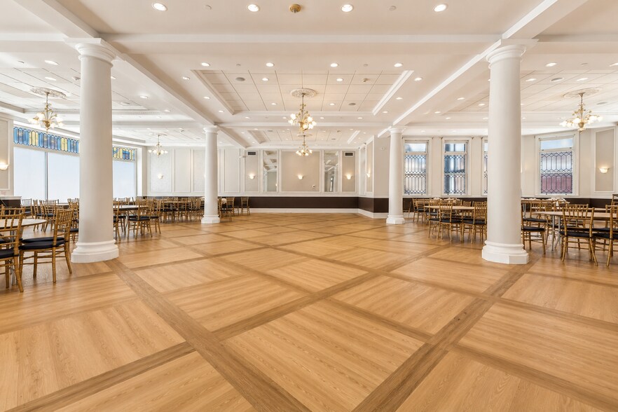 More Photos Of 35 Union St, New London Apartments For Sale
