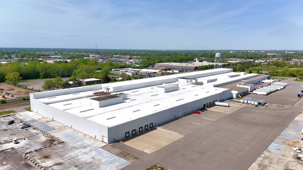 Primary Photo Of 1101 N Center Rd, Flint Manufacturing For Lease