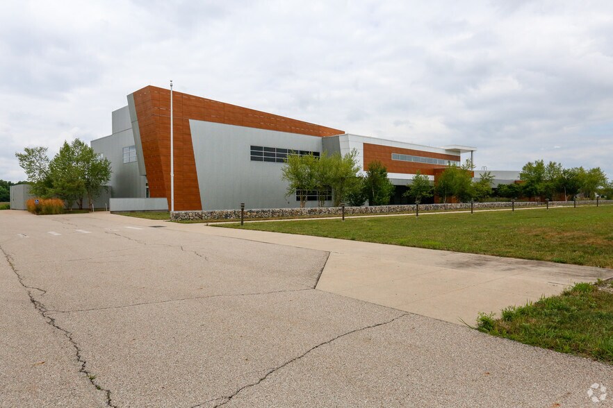 Primary Photo Of 4170 Allium Ct, Springfield Office For Lease